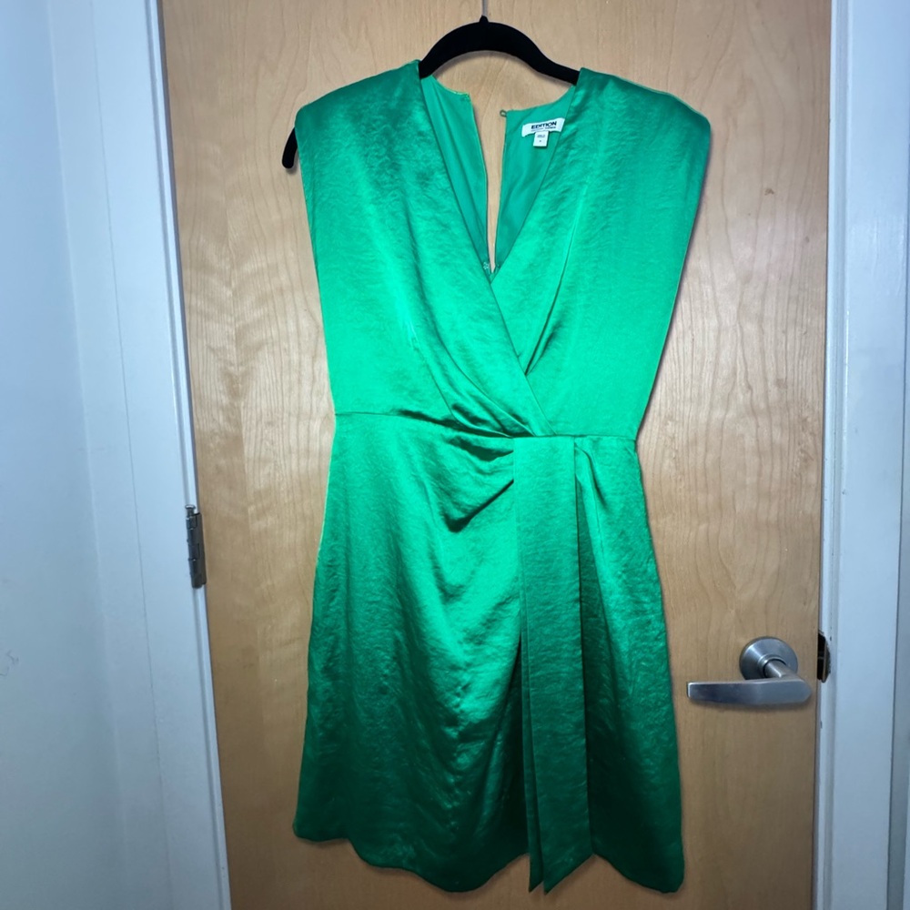 Elegant Green Wrap Dress